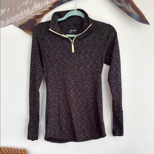 Women's Black Heathered Quarter-Zip Top